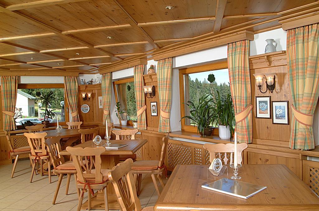 Berggasthaus Kandelhof Hotel Rohr  Buitenkant foto